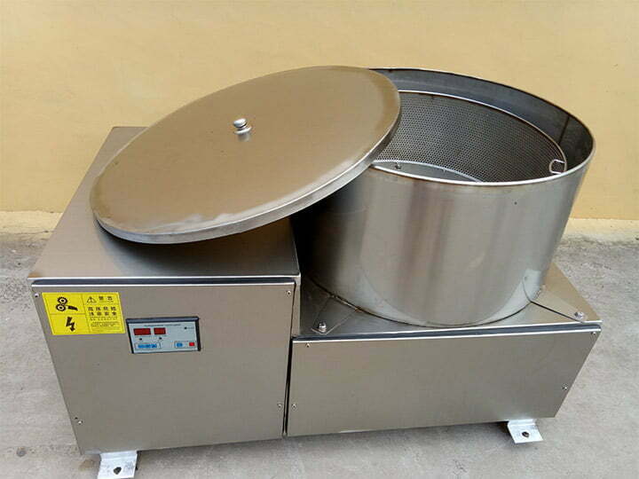 Oil separator for fried food