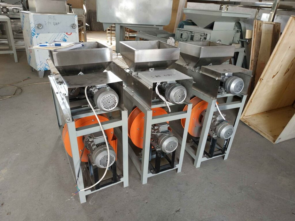 different speanut peeling machine size