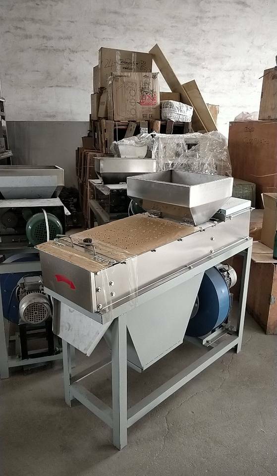 dry type peeling machine