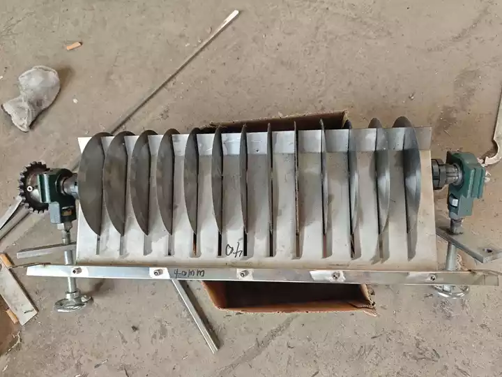 Peanut Brittle Cutter