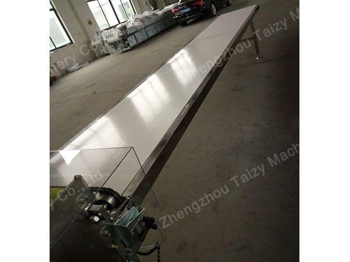 Cooling conveyor 
