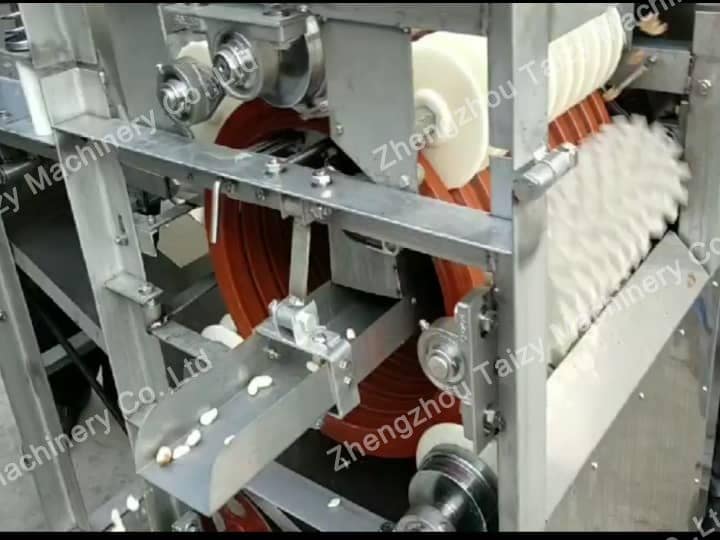 outlet of peanut wet peeling machine