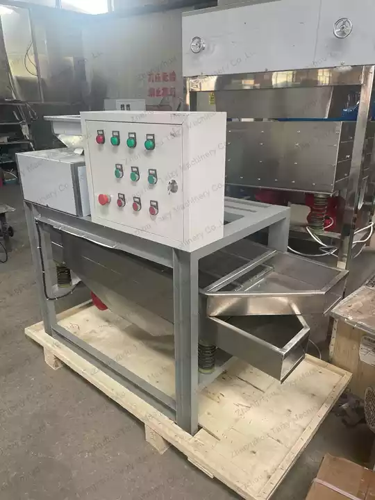 peanut granule cutter